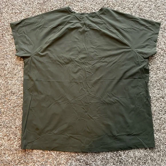 Athleta Sage Green Short Sleeve Top - Picture 3 of 5